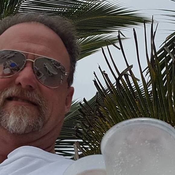 Meet your Posher, Mark - Picture 1 of 1